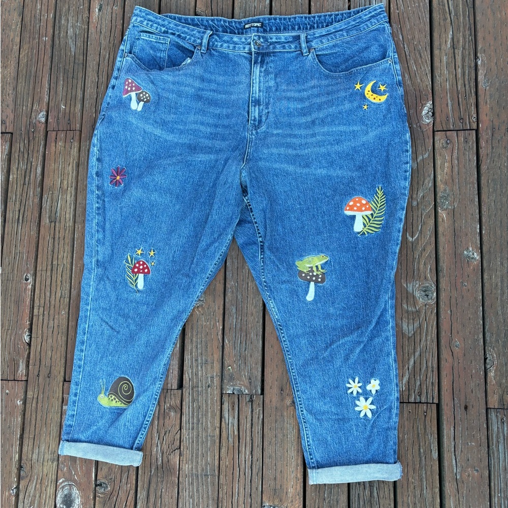 Hot Topic Blue Jeans with Nature Embroidery